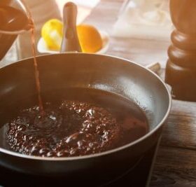 Red wine sauce