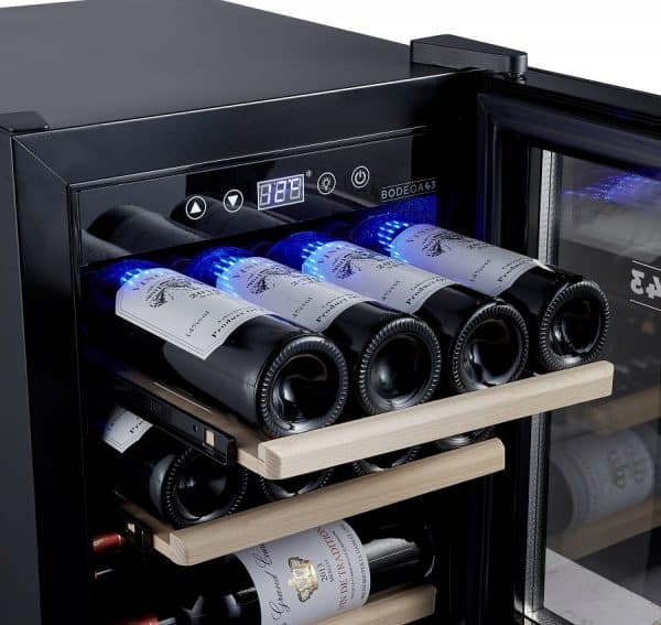 Extendable beechwood wine drawers