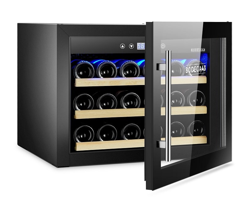 Small built-in wine fridge 18 bottles Small built-in wine fridge 18 bottles